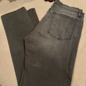 Frame Stretch Gray Denim Jeans
34 x 32